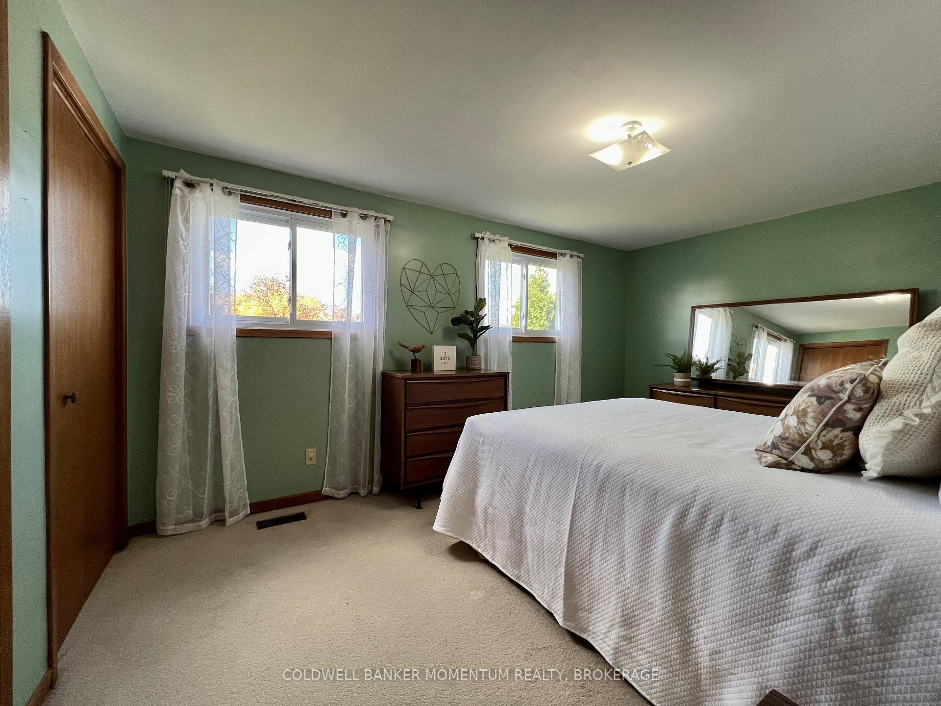 Photo 17 of 96 Sherman Drive W, St. Catharines, Lakeport — HOMEH