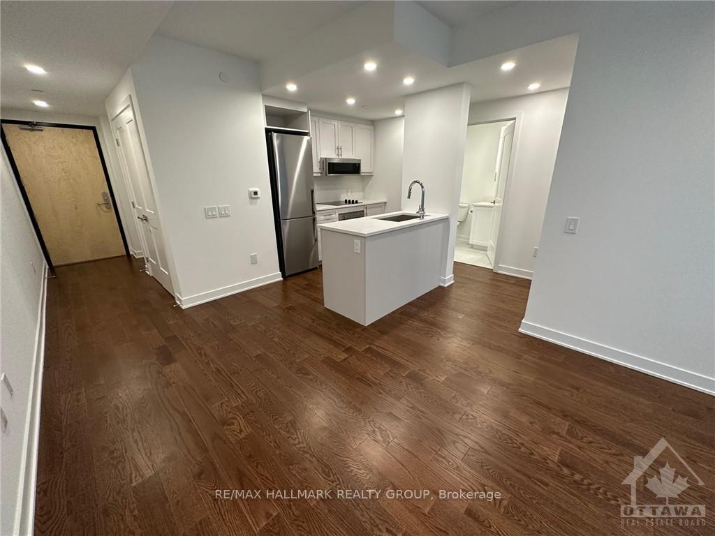 Photo 4 of Unit 302, 340 Queen Street, Ottawa, Ottawa Centre — HOMEH