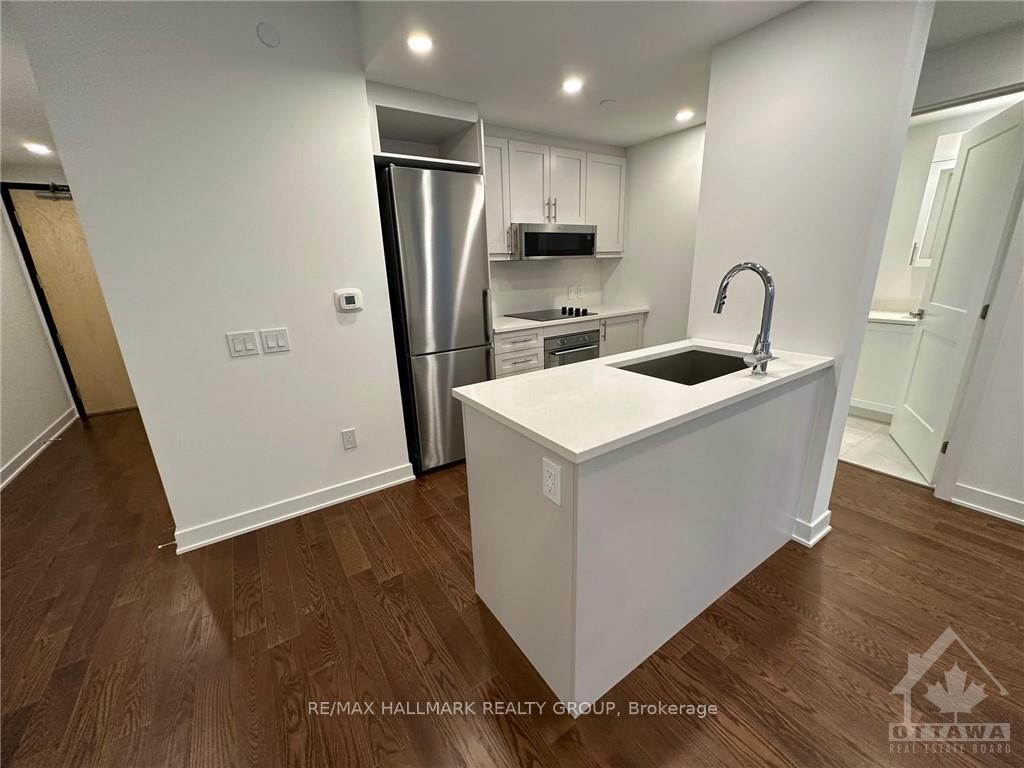 Photo 5 of Unit 302, 340 Queen Street, Ottawa, Ottawa Centre — HOMEH