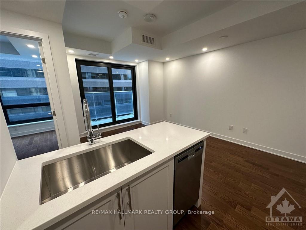 Photo 19 of Unit 302, 340 Queen Street, Ottawa, Ottawa Centre — HOMEH