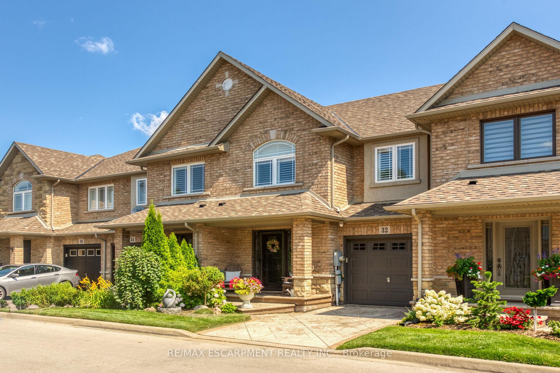 Photo 2 of 32 Aster Avenue, Hamilton, Rural Glanbrook — HOMEH