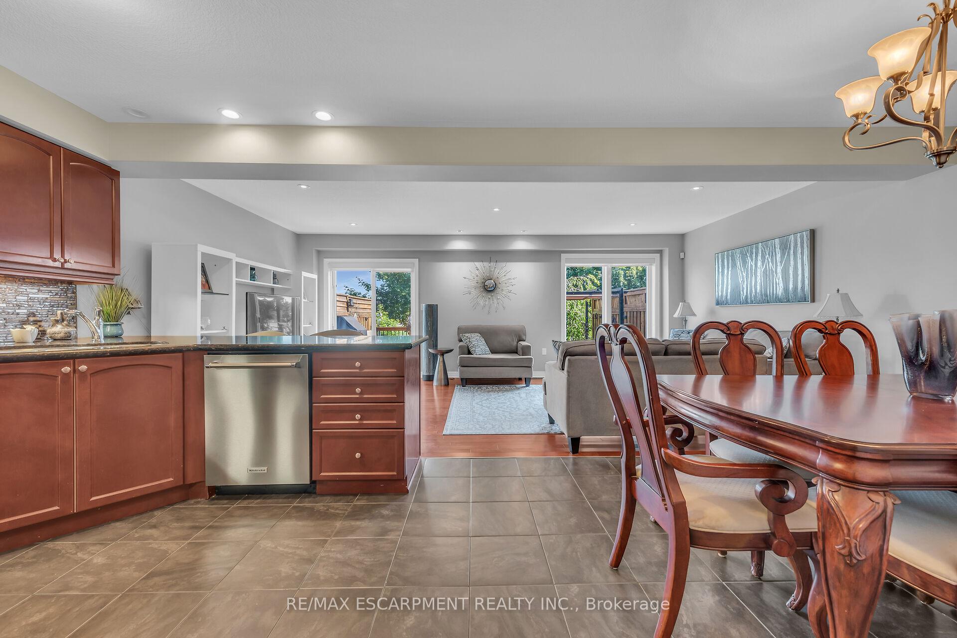 Photo 27 of 32 Aster Avenue, Hamilton, Rural Glanbrook — HOMEH