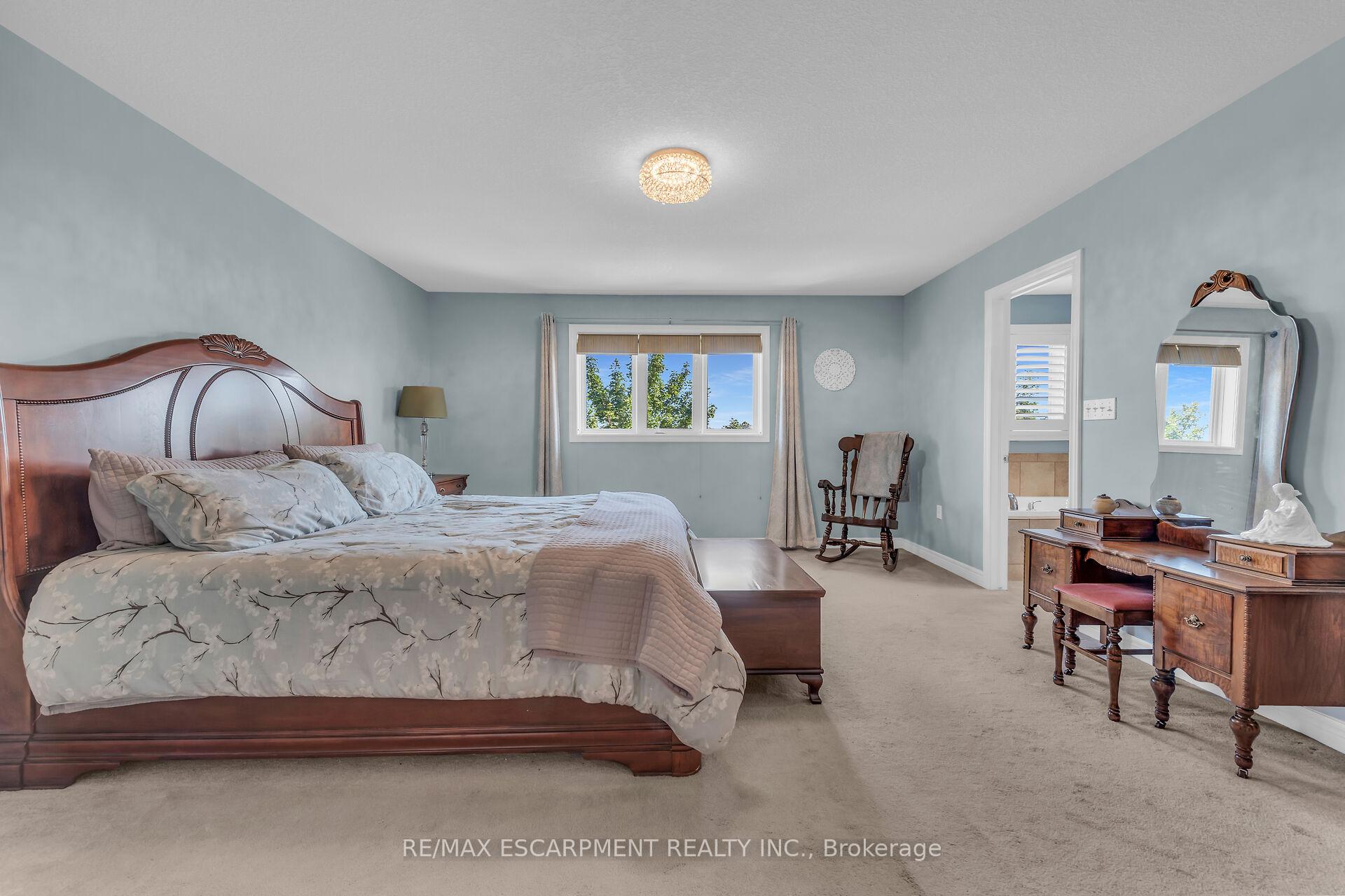 Photo 61 of 32 Aster Avenue, Hamilton, Rural Glanbrook — HOMEH