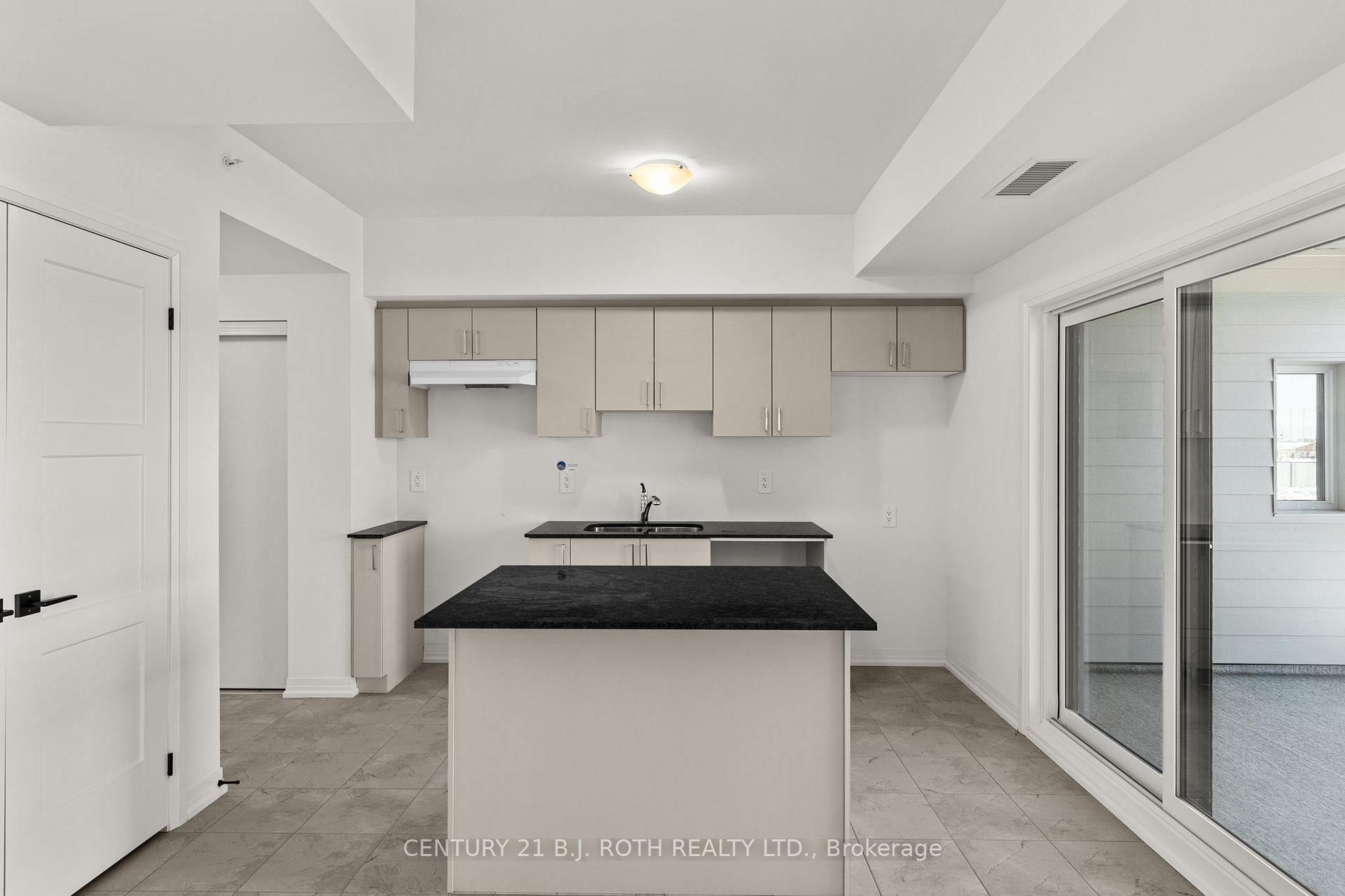 Photo 28 of Unit 311, 15 Kneeshaw Drive, Barrie, Rural Barrie Southeast — HOMEH