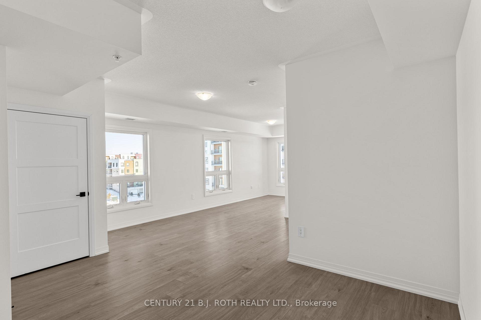 Photo 17 of Unit 311, 15 Kneeshaw Drive, Barrie, Rural Barrie Southeast — HOMEH