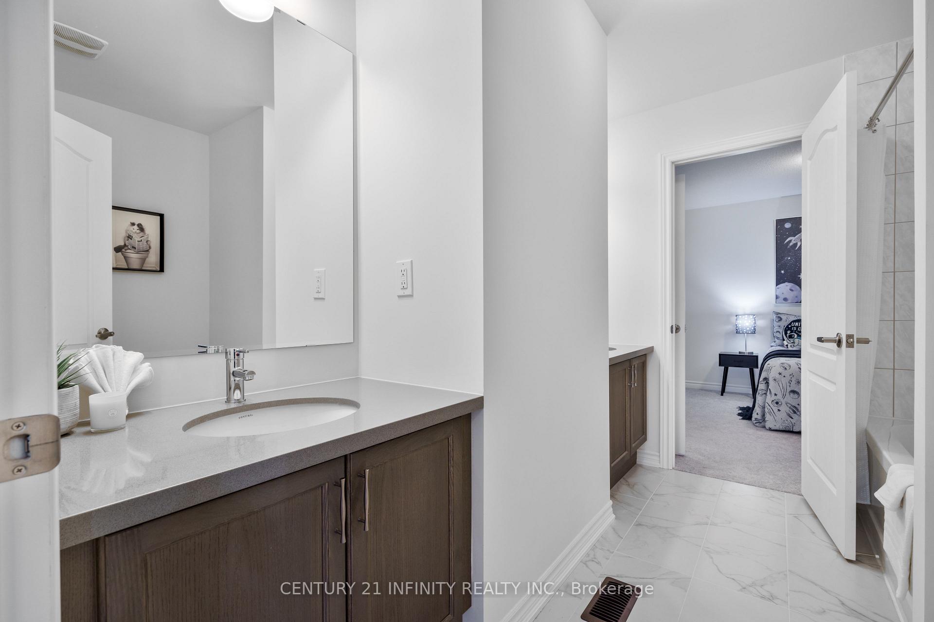Photo 8 of 18 Valleo Street, Georgina, Keswick North — HOMEH