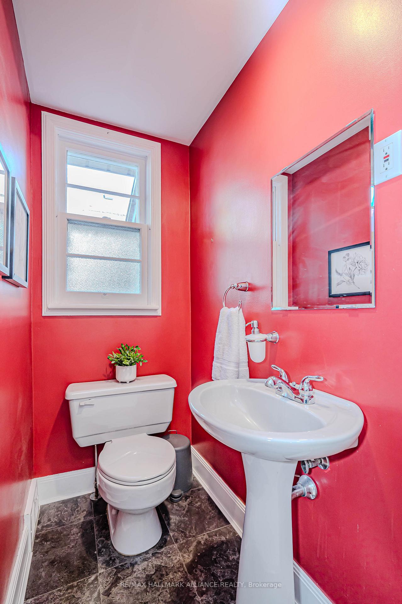 Photo 27 of 86 Binkley Crescent, Hamilton, Ainslie Wood — HOMEH