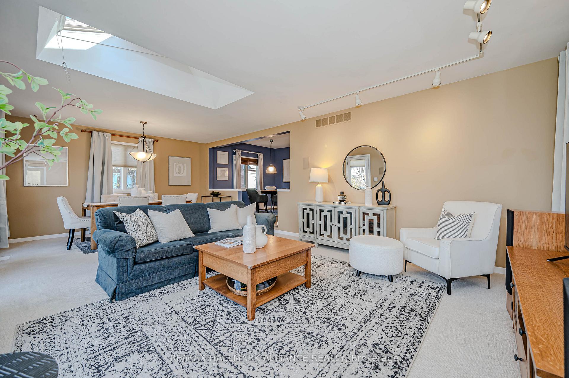 Photo 35 of 86 Binkley Crescent, Hamilton, Ainslie Wood — HOMEH