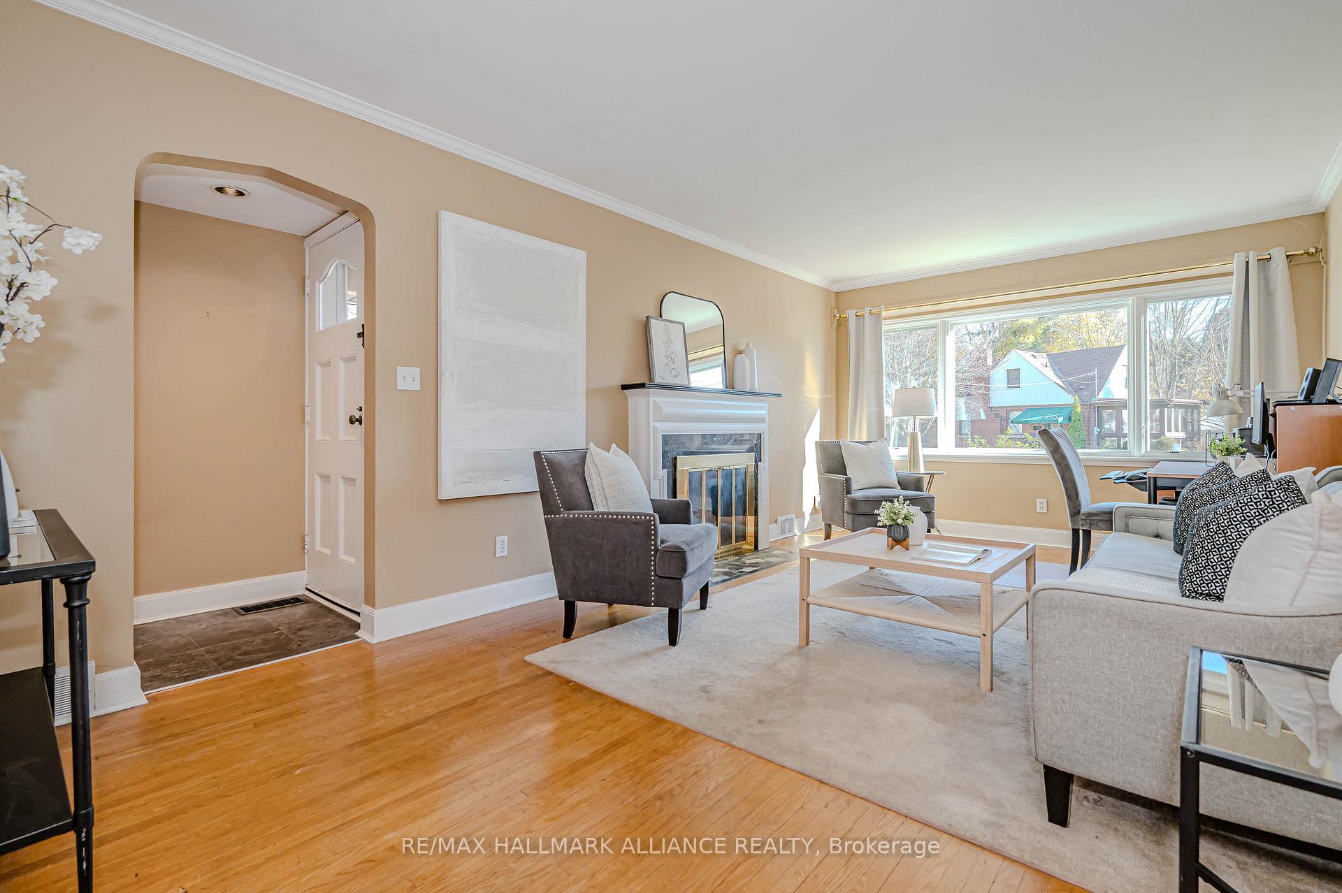 Photo 7 of 86 Binkley Crescent, Hamilton, Ainslie Wood — HOMEH