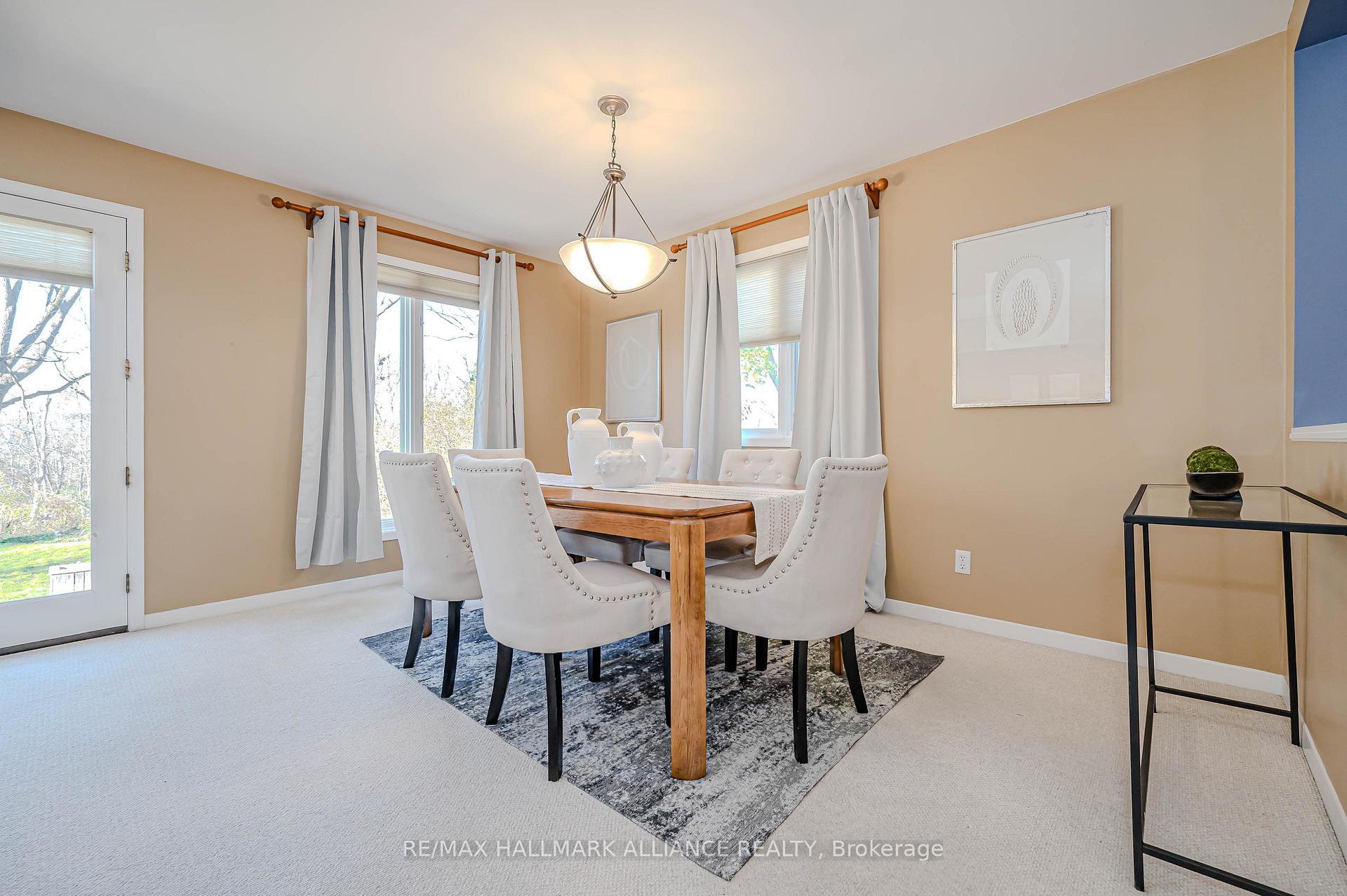 Photo 18 of 86 Binkley Crescent, Hamilton, Ainslie Wood — HOMEH