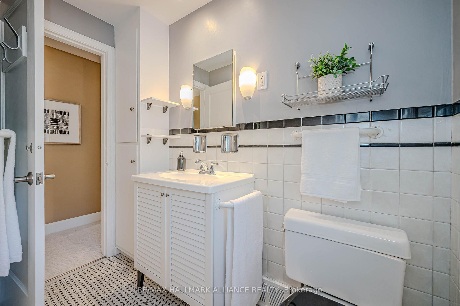 Photo 64 of 86 Binkley Crescent, Hamilton, Ainslie Wood — HOMEH