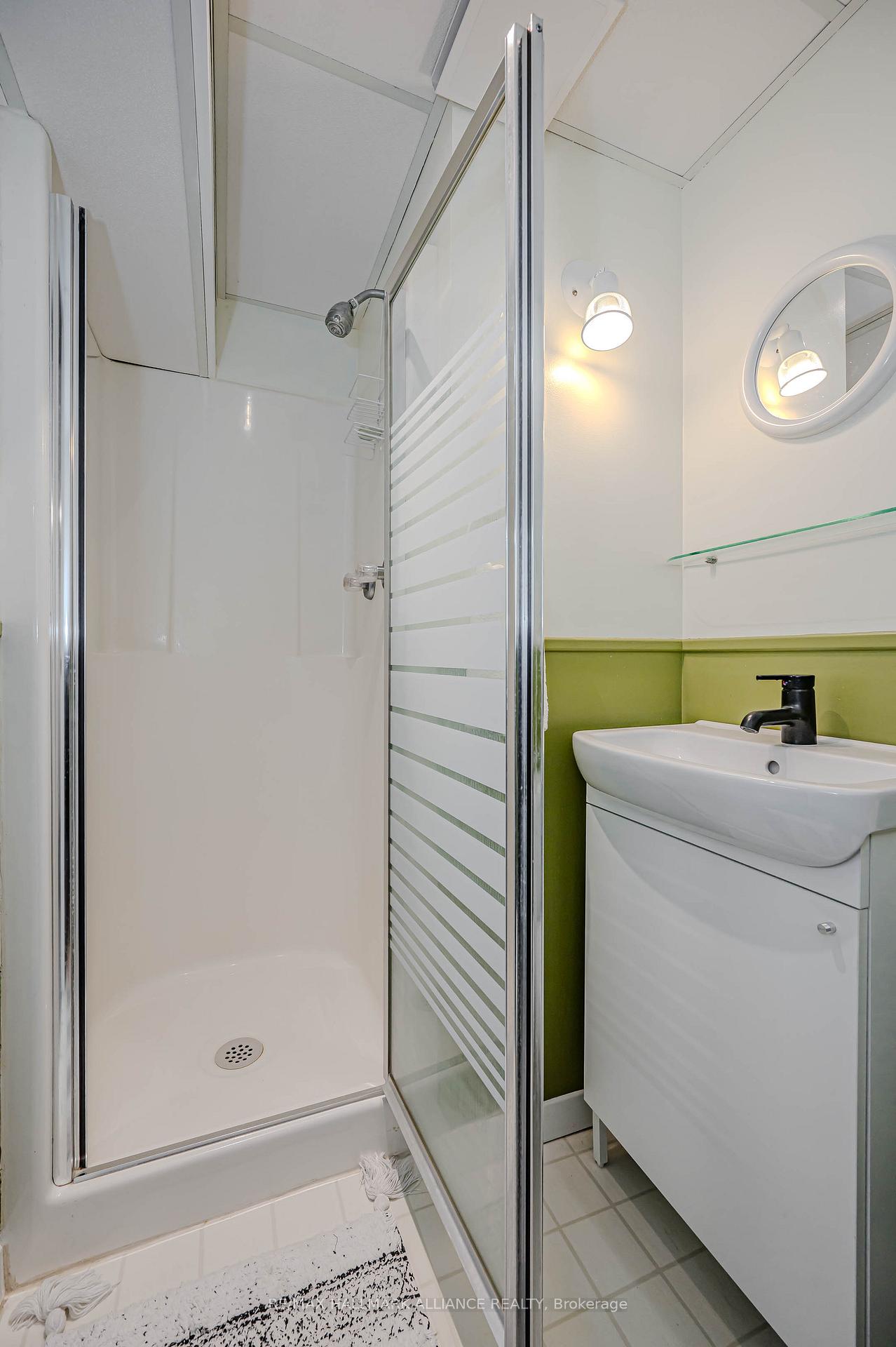 Photo 69 of 86 Binkley Crescent, Hamilton, Ainslie Wood — HOMEH