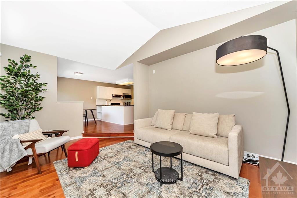 Photo 16 of 27 Steggall Crescent, Ottawa, Stittsville (Central) — HOMEH