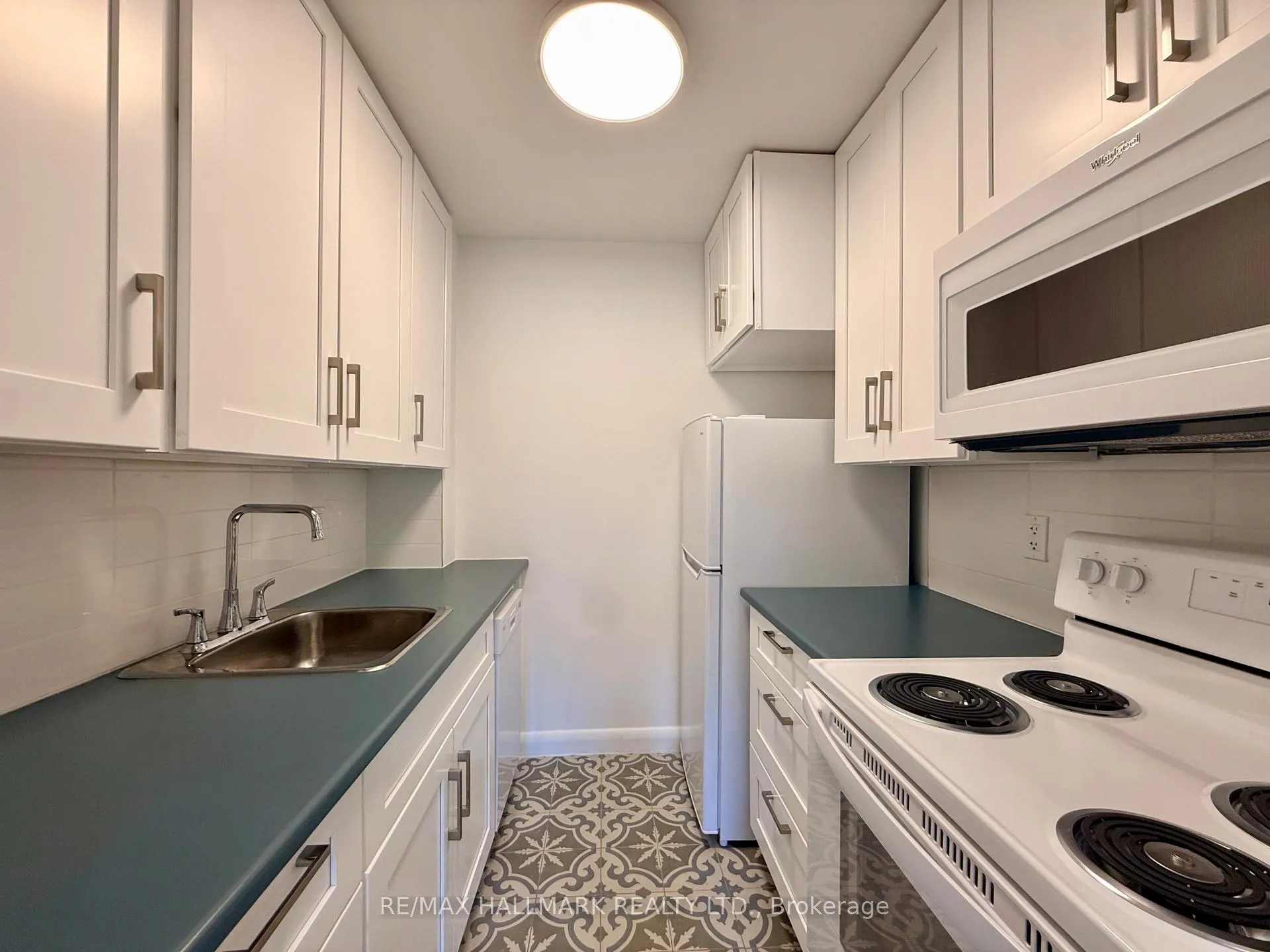 Photo 6 of Unit 111, 30 Upper Canada Drive, North York, St. Andrew-Windfields — HOMEH