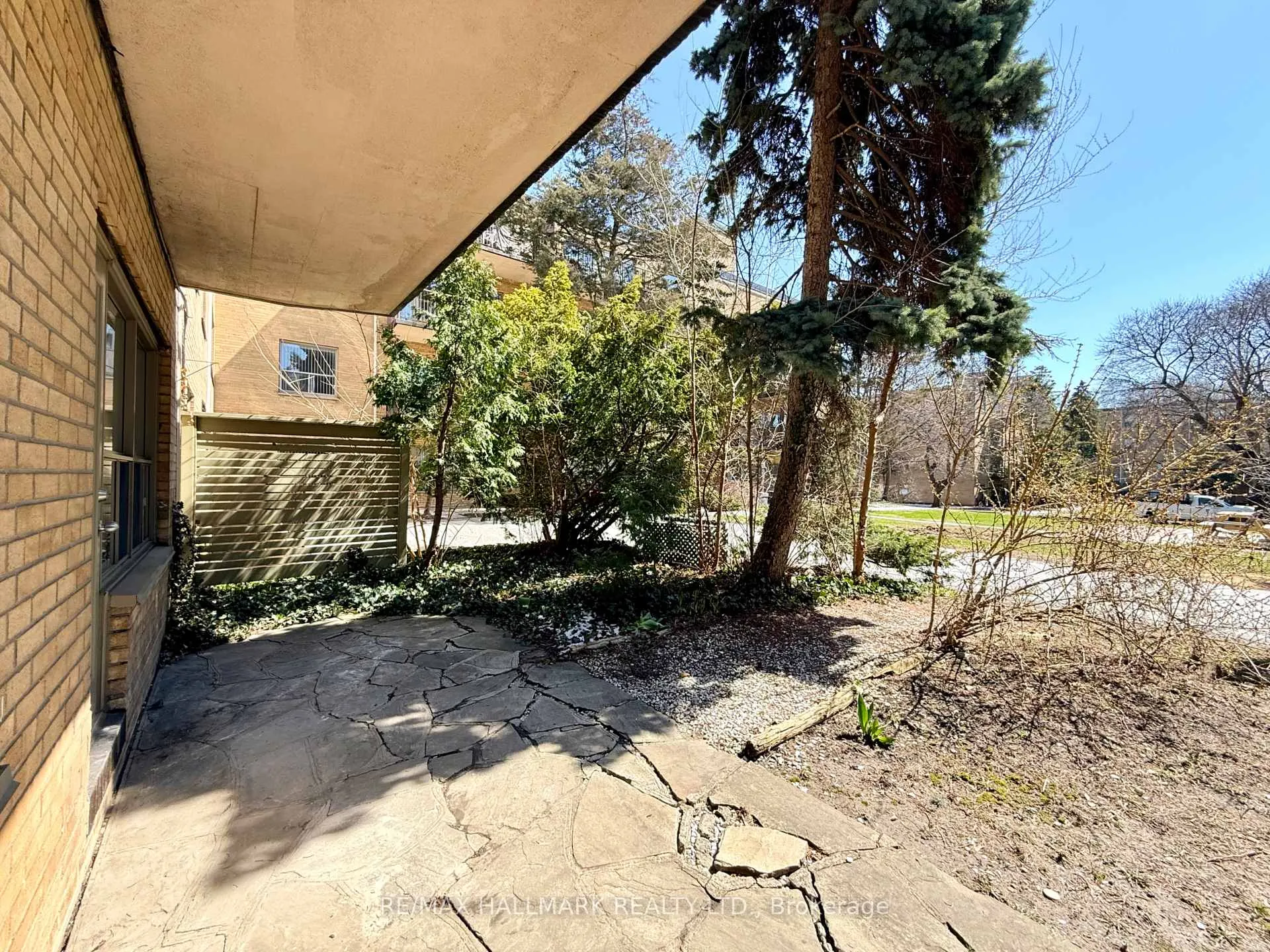 Photo 9 of Unit 111, 30 Upper Canada Drive, North York, St. Andrew-Windfields — HOMEH