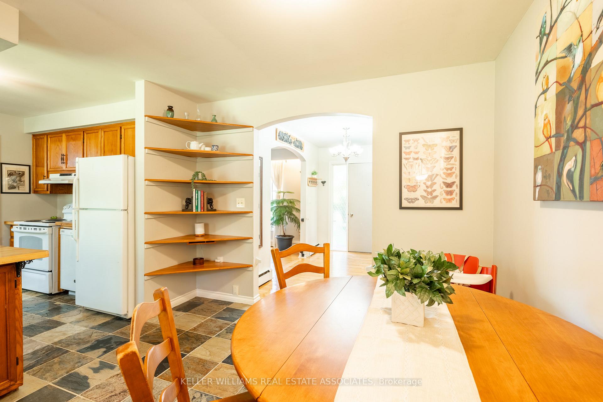 Photo 13 of 19 8th Concession Road E, Hamilton, Rural Flamborough — HOMEH