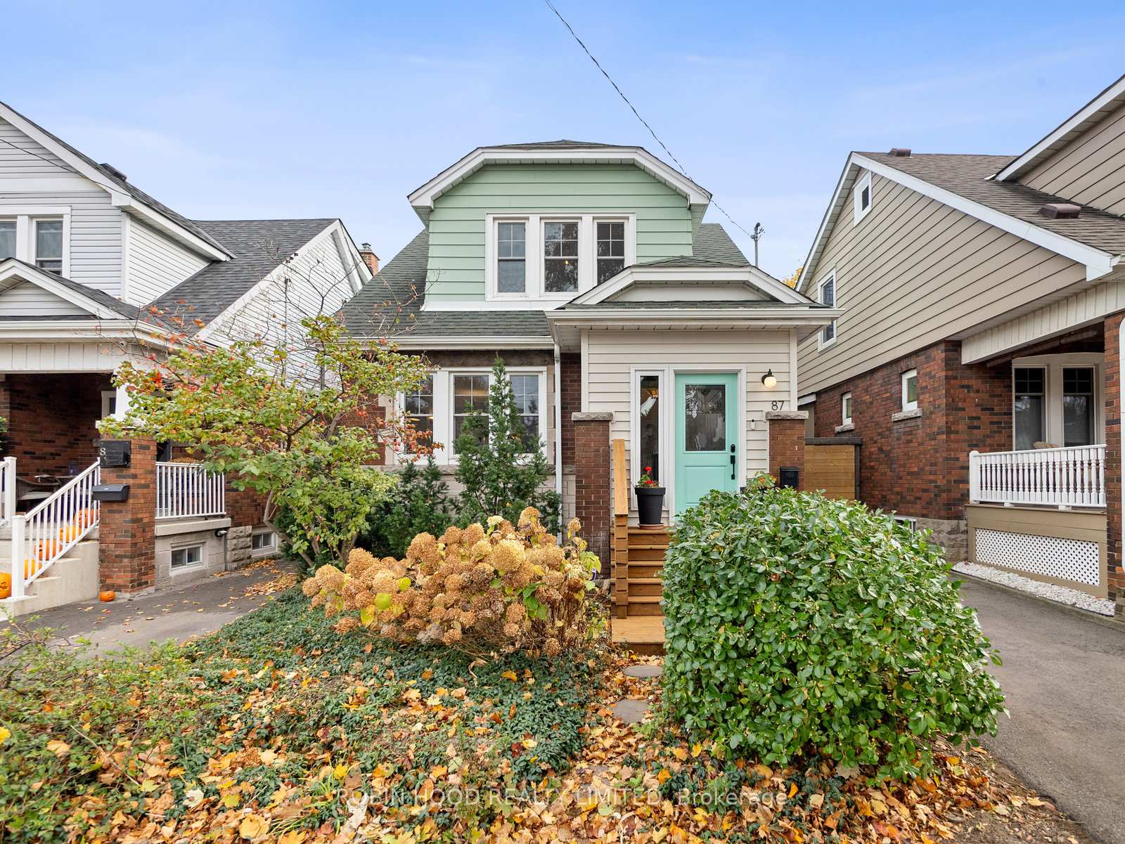 Photo 1 of 87 Park Row S, Hamilton, Delta — HOMEH