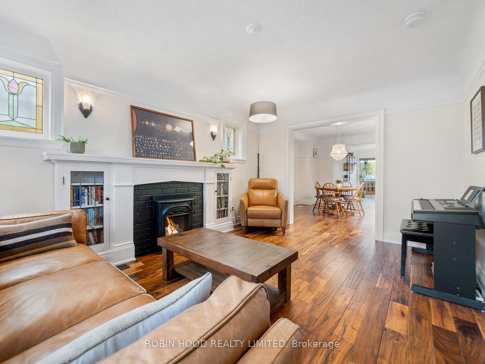 Photo 5 of 87 Park Row S, Hamilton, Delta — HOMEH