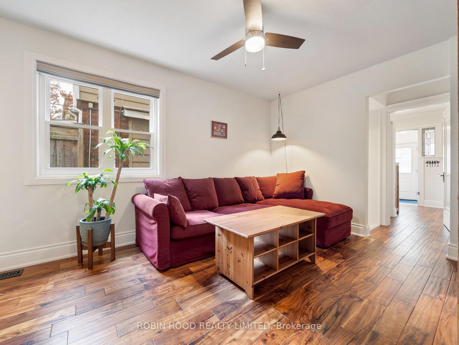 Photo 10 of 87 Park Row S, Hamilton, Delta — HOMEH
