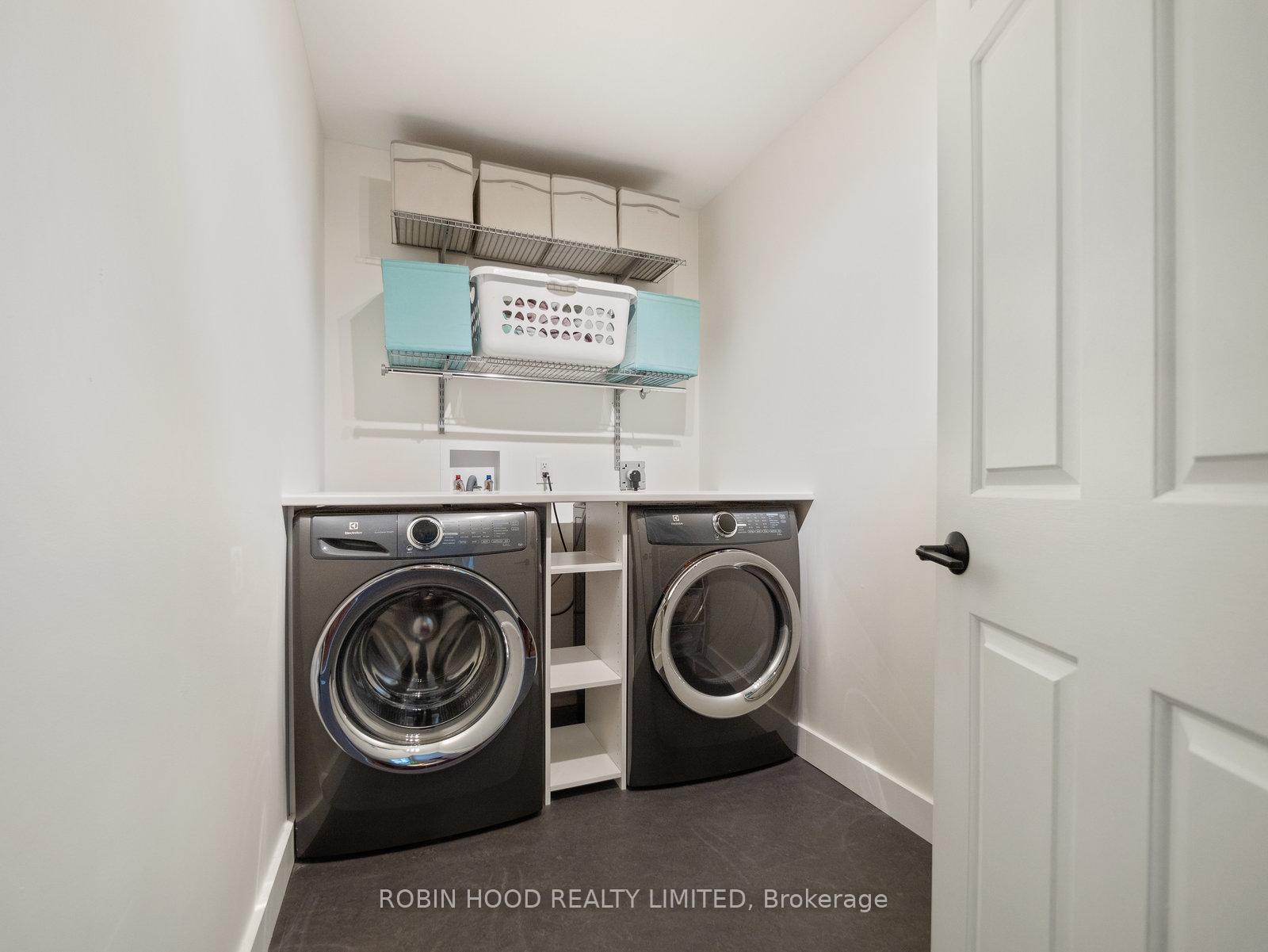 Photo 13 of 87 Park Row S, Hamilton, Delta — HOMEH