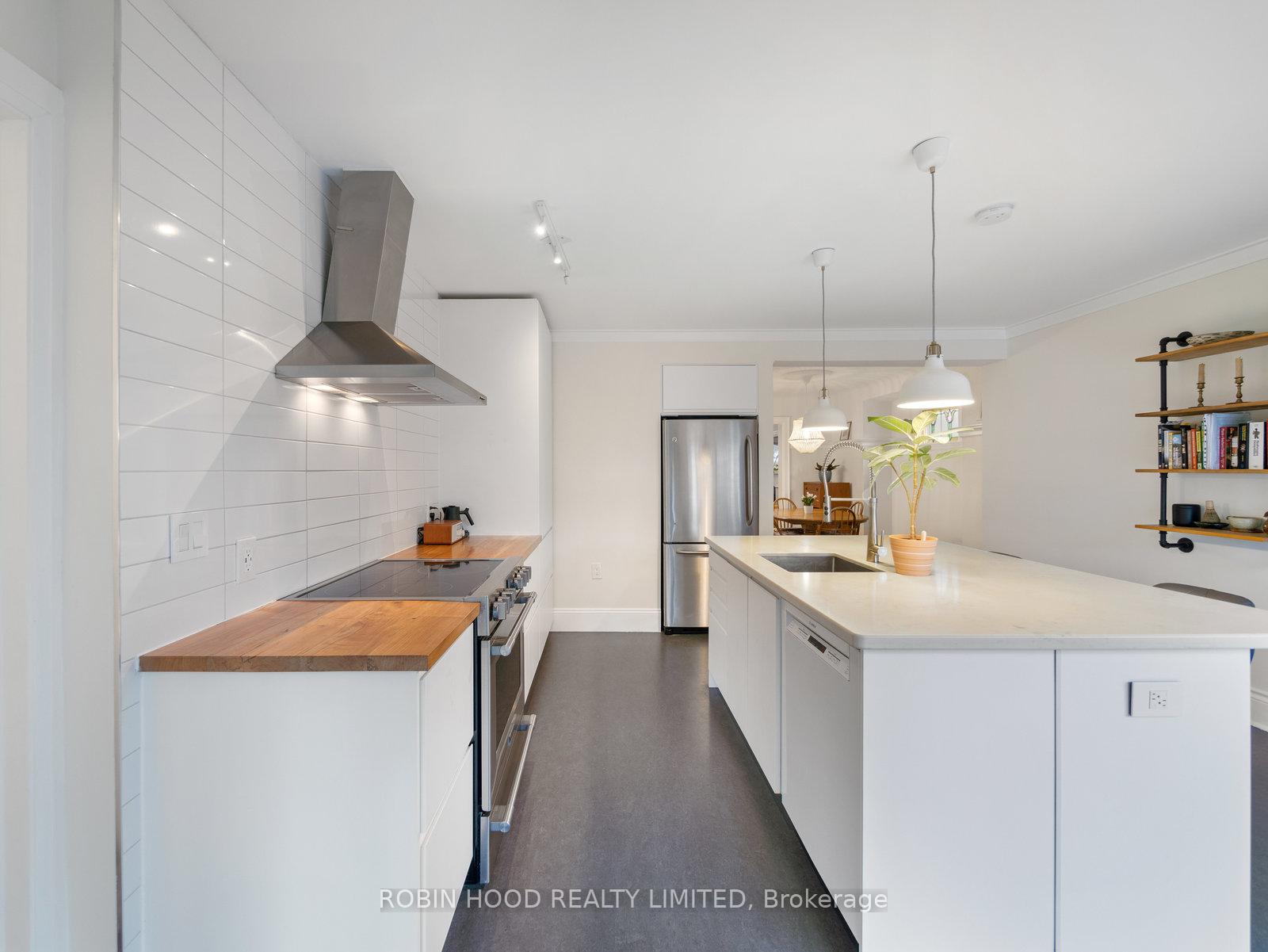 Photo 15 of 87 Park Row S, Hamilton, Delta — HOMEH