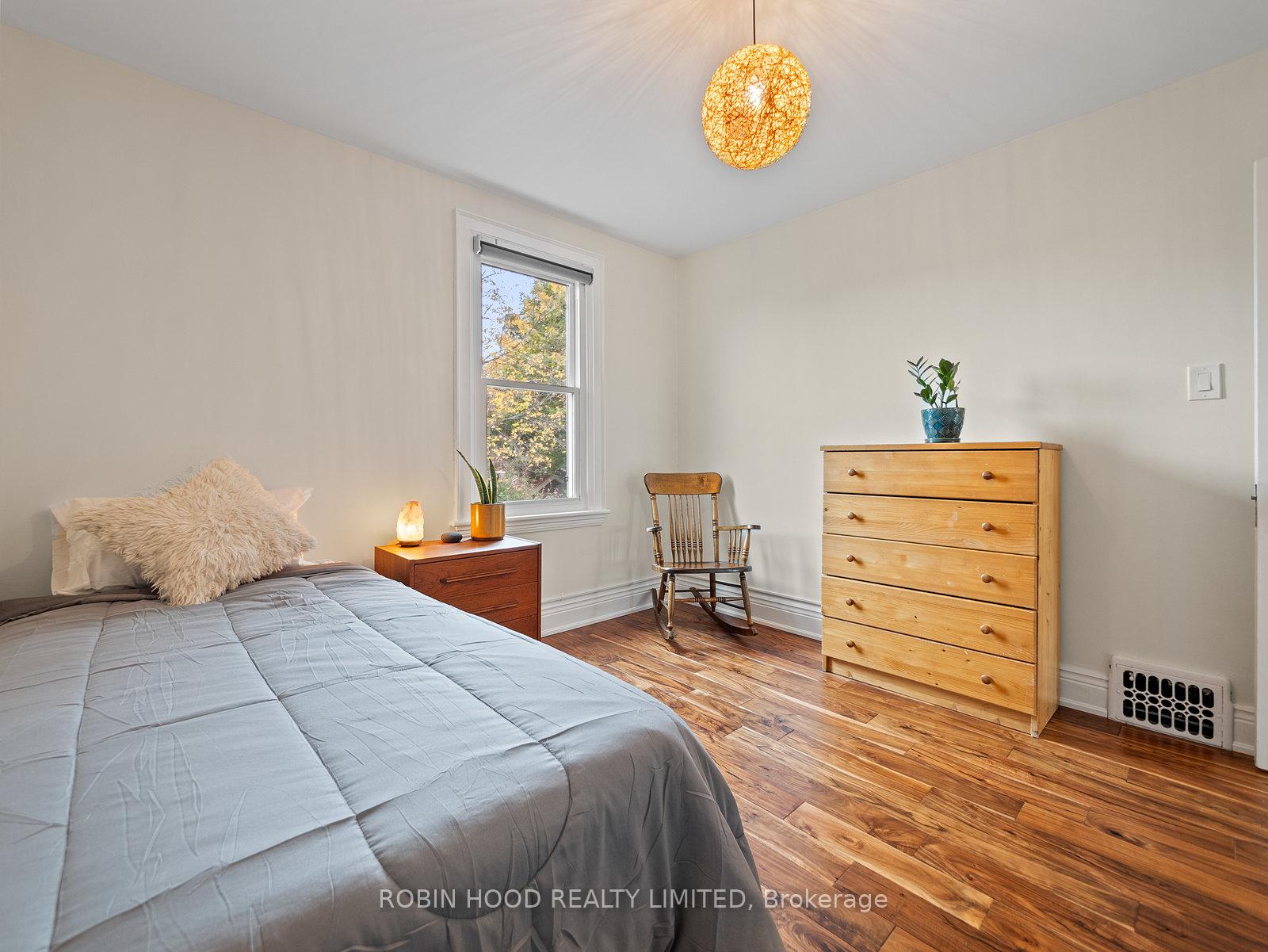 Photo 18 of 87 Park Row S, Hamilton, Delta — HOMEH
