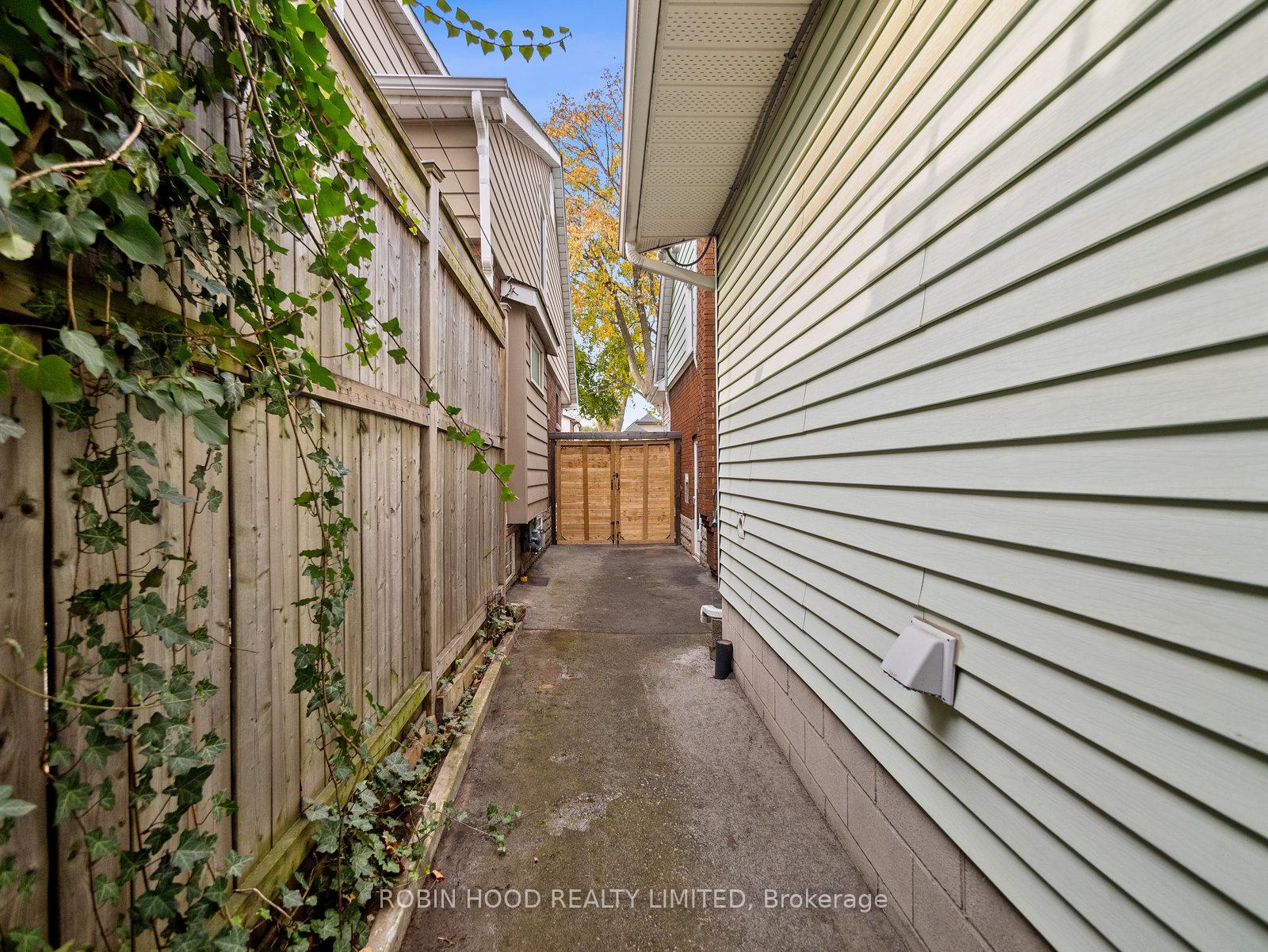 Photo 33 of 87 Park Row S, Hamilton, Delta — HOMEH