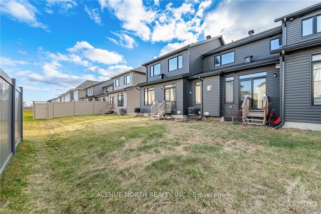 Photo 3 of 2329 Goldhawk Drive, Ottawa, Stittsville (South) — HOMEH