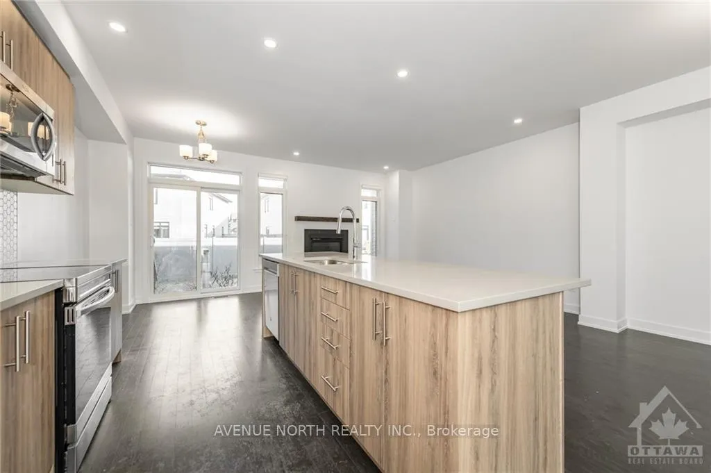 Photo 13 of 2329 Goldhawk Drive, Ottawa, Stittsville (South) — HOMEH