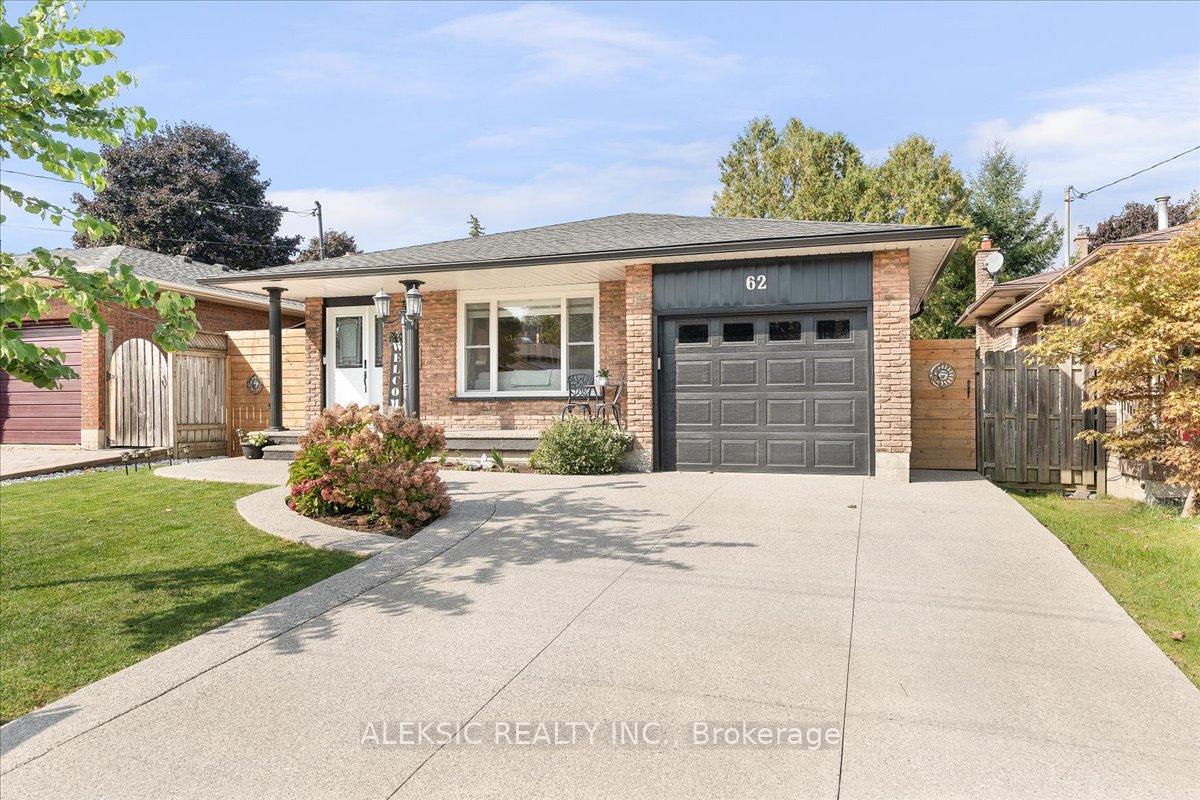 Photo 1 of 62 Greencedar Drive, Hamilton, Gurnett — HOMEH