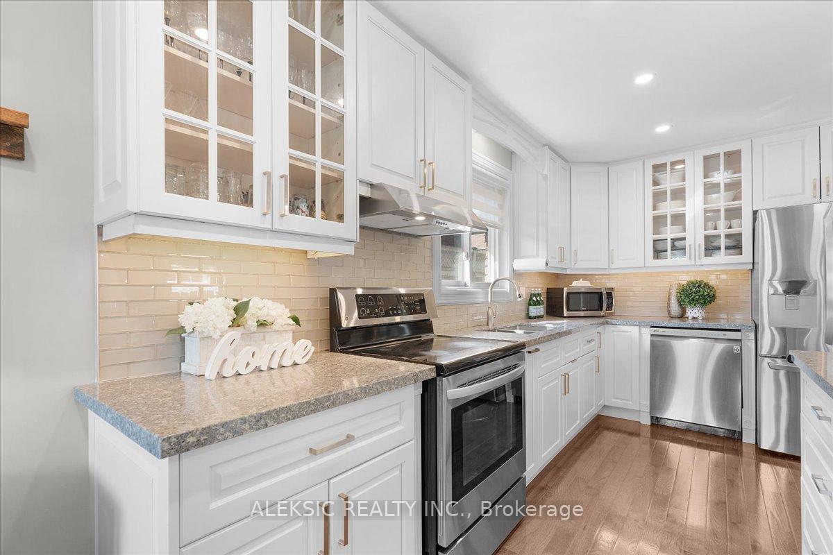 Photo 6 of 62 Greencedar Drive, Hamilton, Gurnett — HOMEH