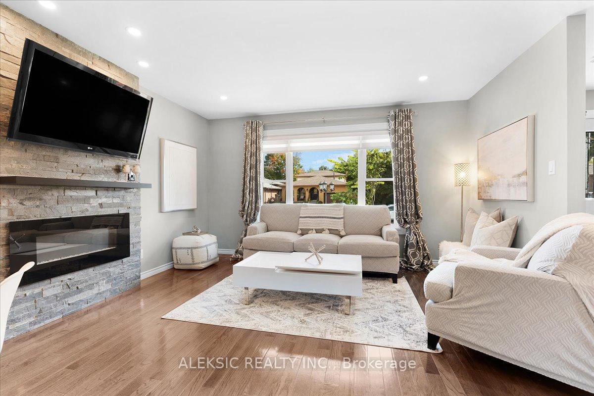 Photo 9 of 62 Greencedar Drive, Hamilton, Gurnett — HOMEH