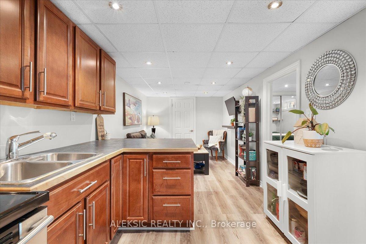 Photo 30 of 62 Greencedar Drive, Hamilton, Gurnett — HOMEH