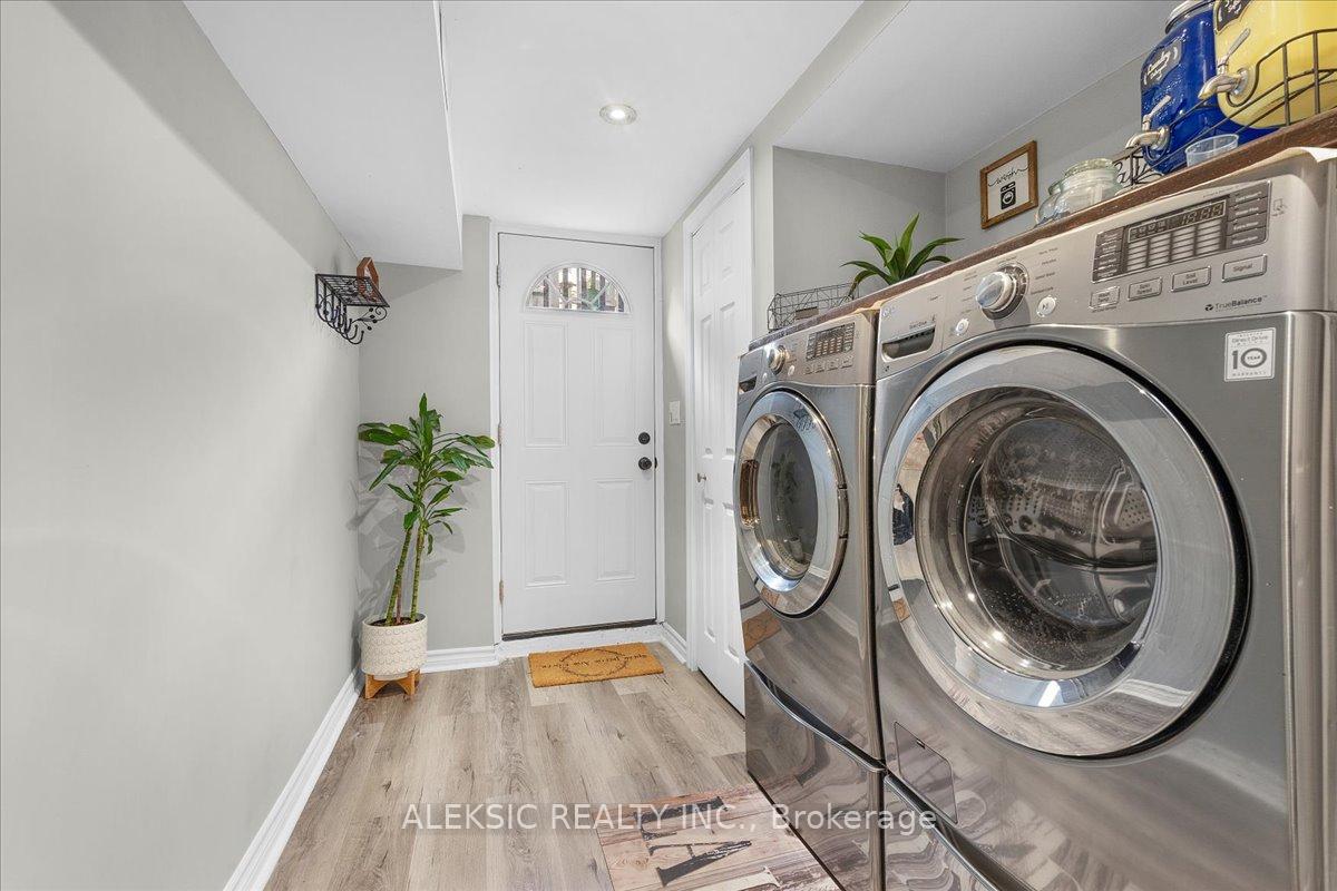 Photo 35 of 62 Greencedar Drive, Hamilton, Gurnett — HOMEH