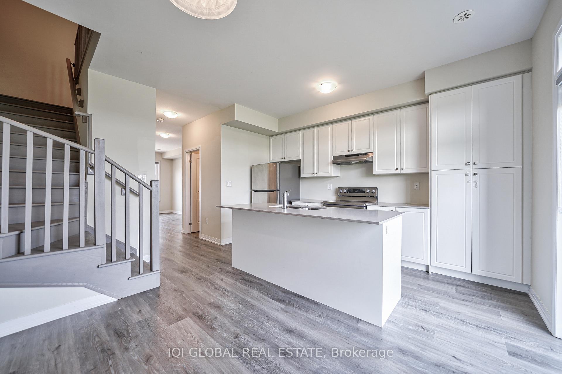 Photo 13 of Unit 18, 185 Bedrock Drive, Hamilton, Stoney Creek Mountain — HOMEH