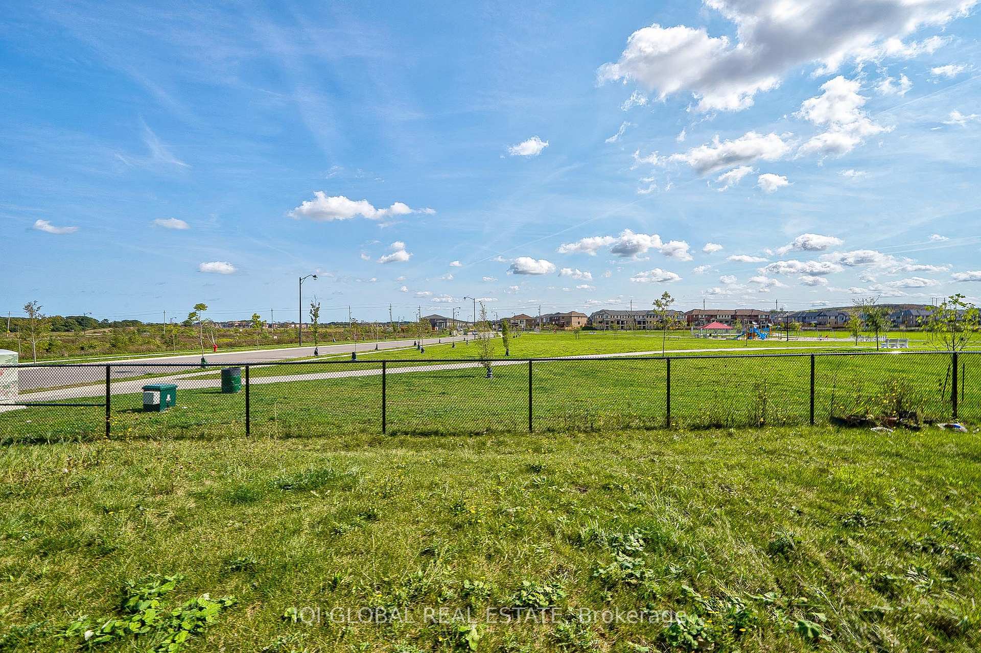 Photo 38 of Unit 18, 185 Bedrock Drive, Hamilton, Stoney Creek Mountain — HOMEH