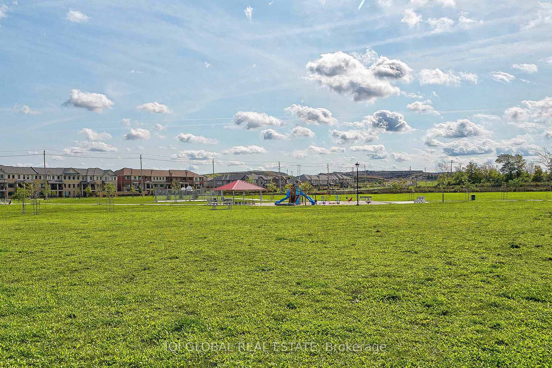 Photo 39 of Unit 18, 185 Bedrock Drive, Hamilton, Stoney Creek Mountain — HOMEH