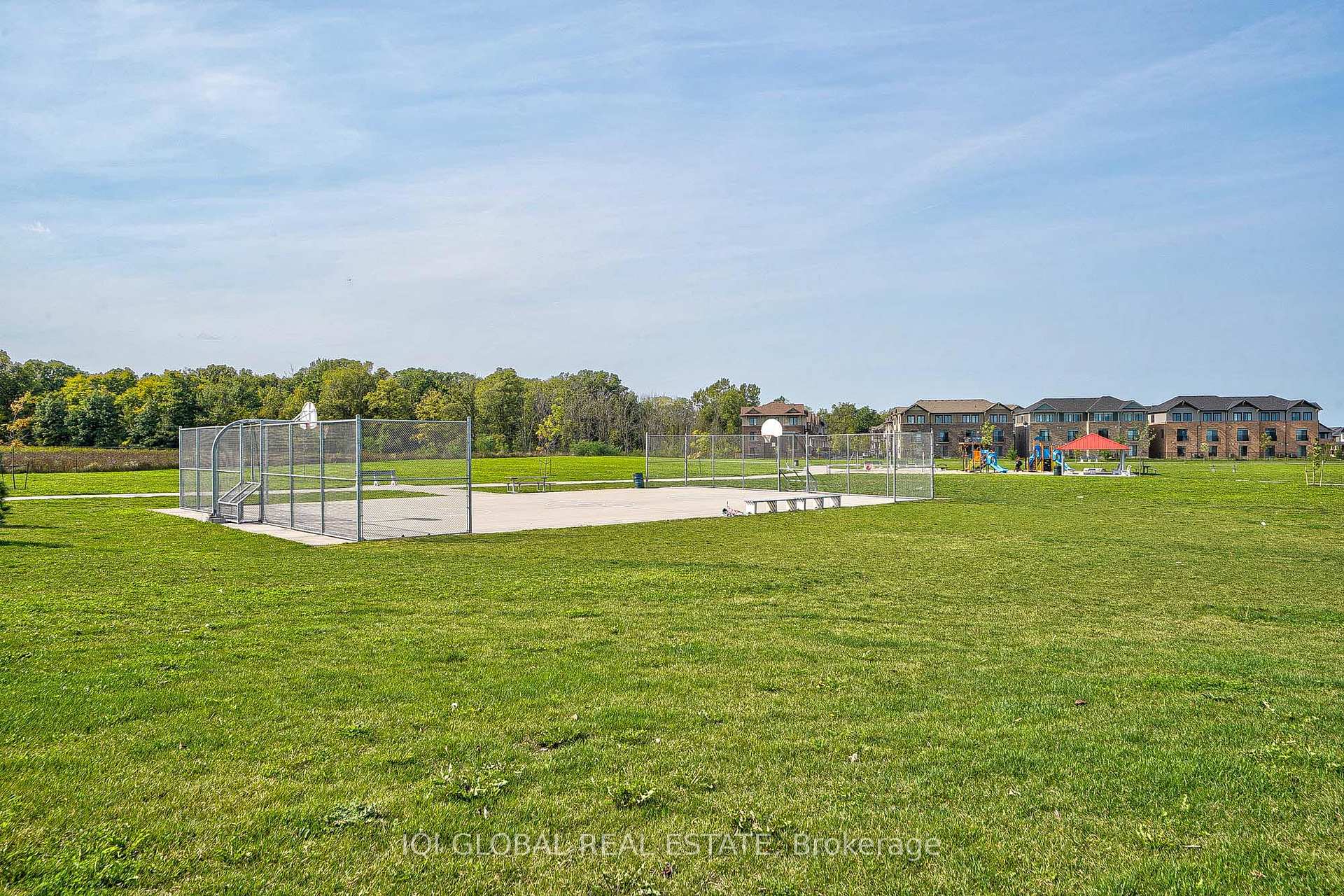 Photo 40 of Unit 18, 185 Bedrock Drive, Hamilton, Stoney Creek Mountain — HOMEH