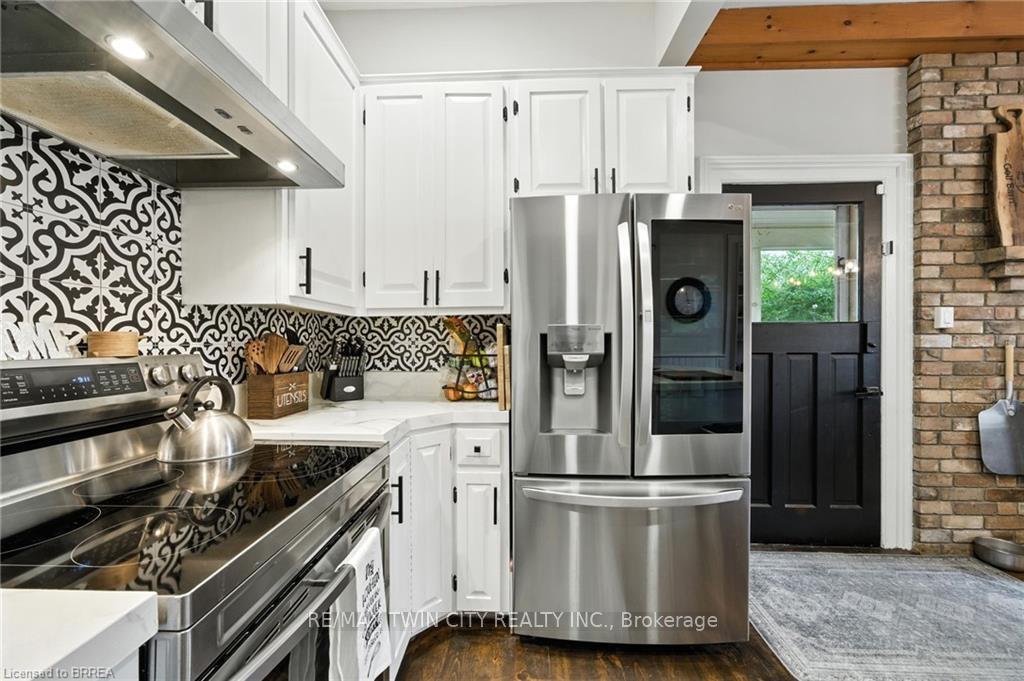 Photo 14 of 194 Bethel Road, Brant, Paris — HOMEH