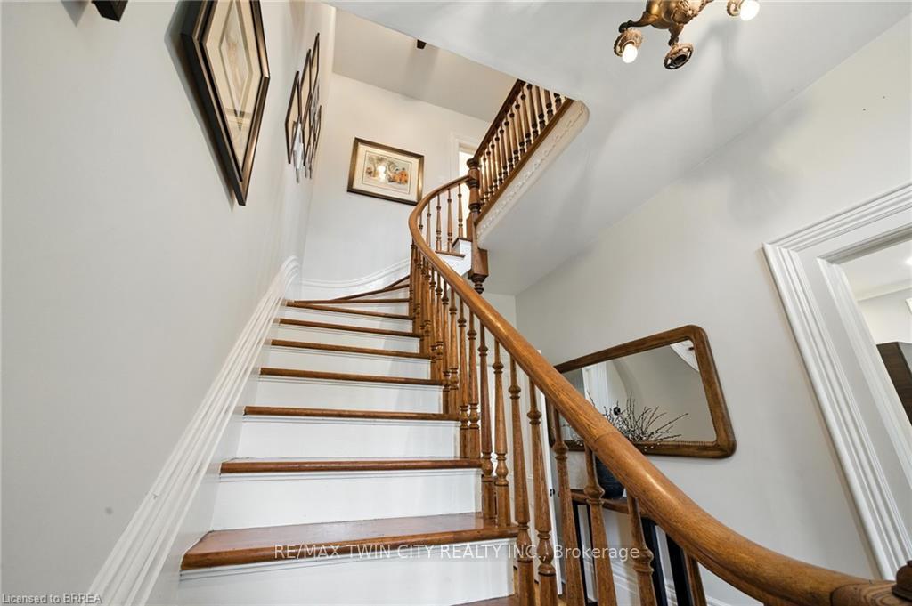 Photo 25 of 194 Bethel Road, Brant, Paris — HOMEH