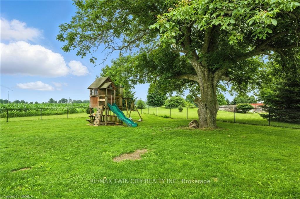 Photo 37 of 194 Bethel Road, Brant, Paris — HOMEH