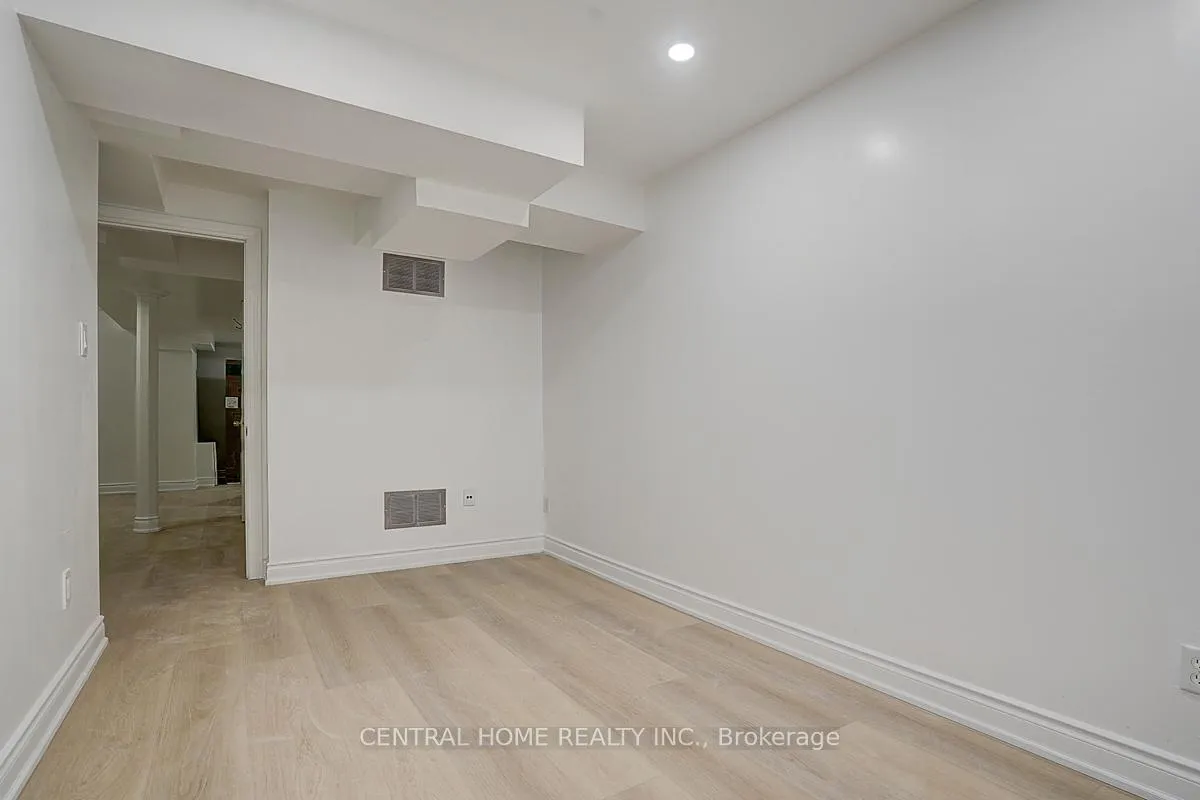 Photo 8 of Unit Bsmt, 47 Stella Drive, Markham, Middlefield — HOMEH