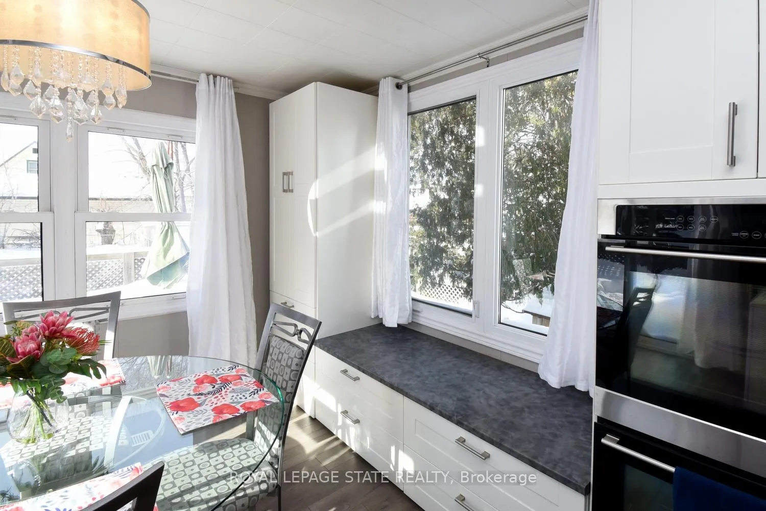 Photo 8 of 302 East 27th Street, Hamilton, Eastmount — HOMEH