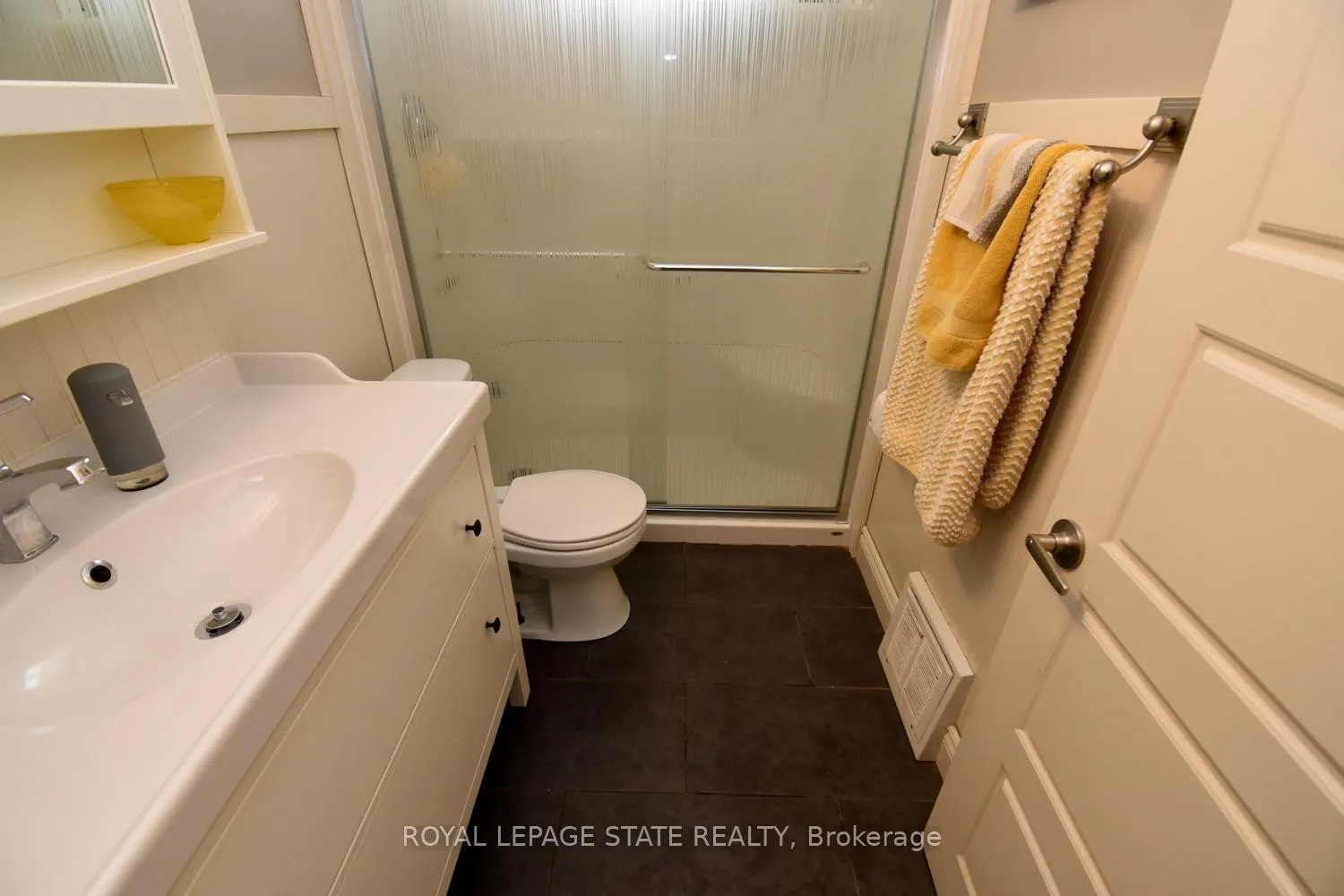 Photo 16 of 302 East 27th Street, Hamilton, Eastmount — HOMEH