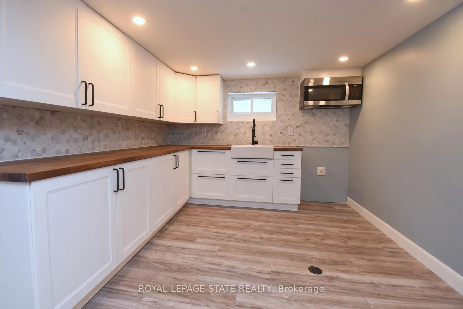 Photo 22 of 302 East 27th Street, Hamilton, Eastmount — HOMEH