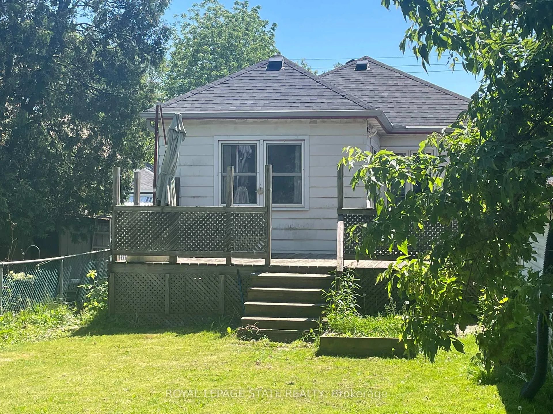 Photo 35 of 302 East 27th Street, Hamilton, Eastmount — HOMEH