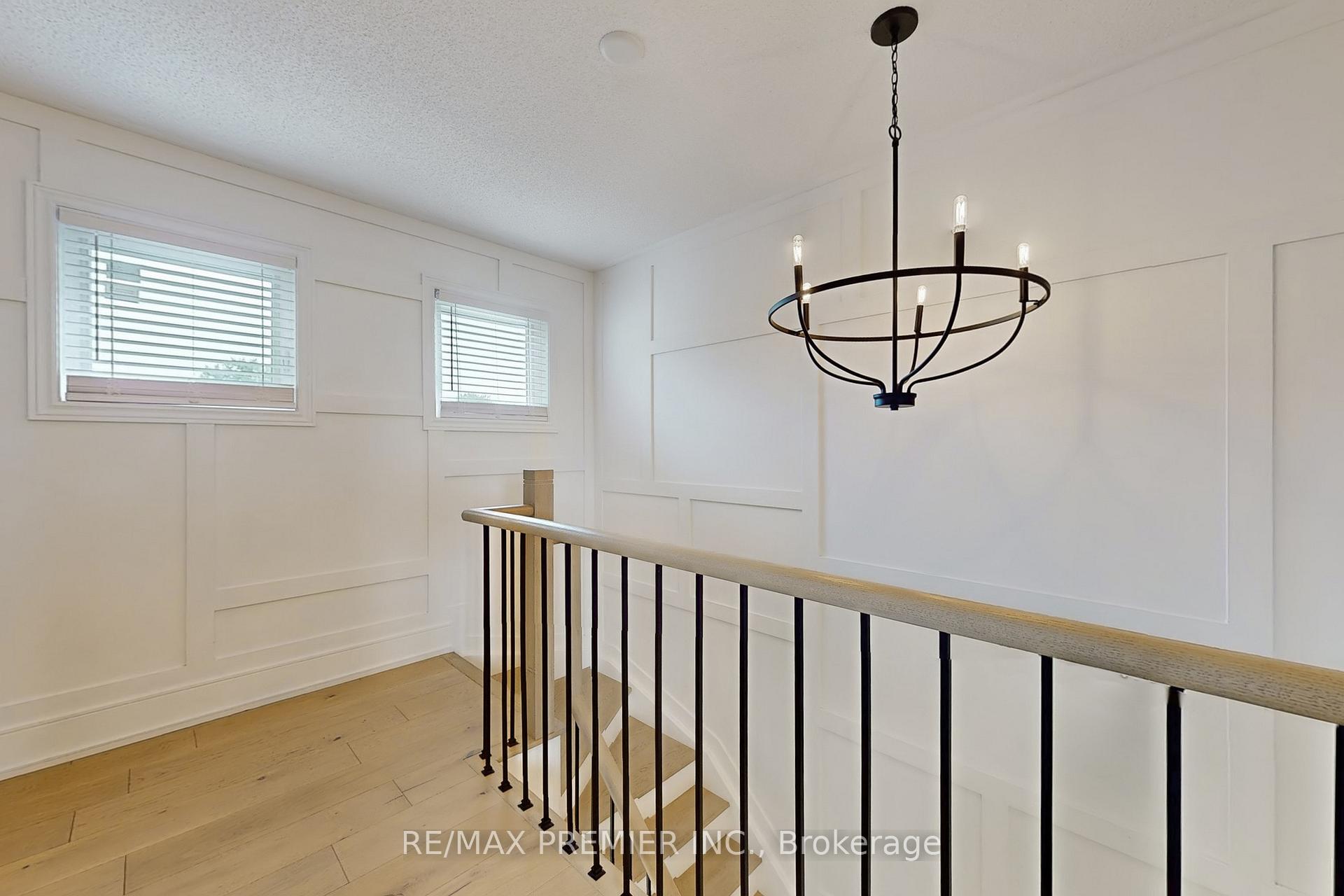 Photo 9 of 15 Gray Park Drive, Caledon, Bolton West — HOMEH