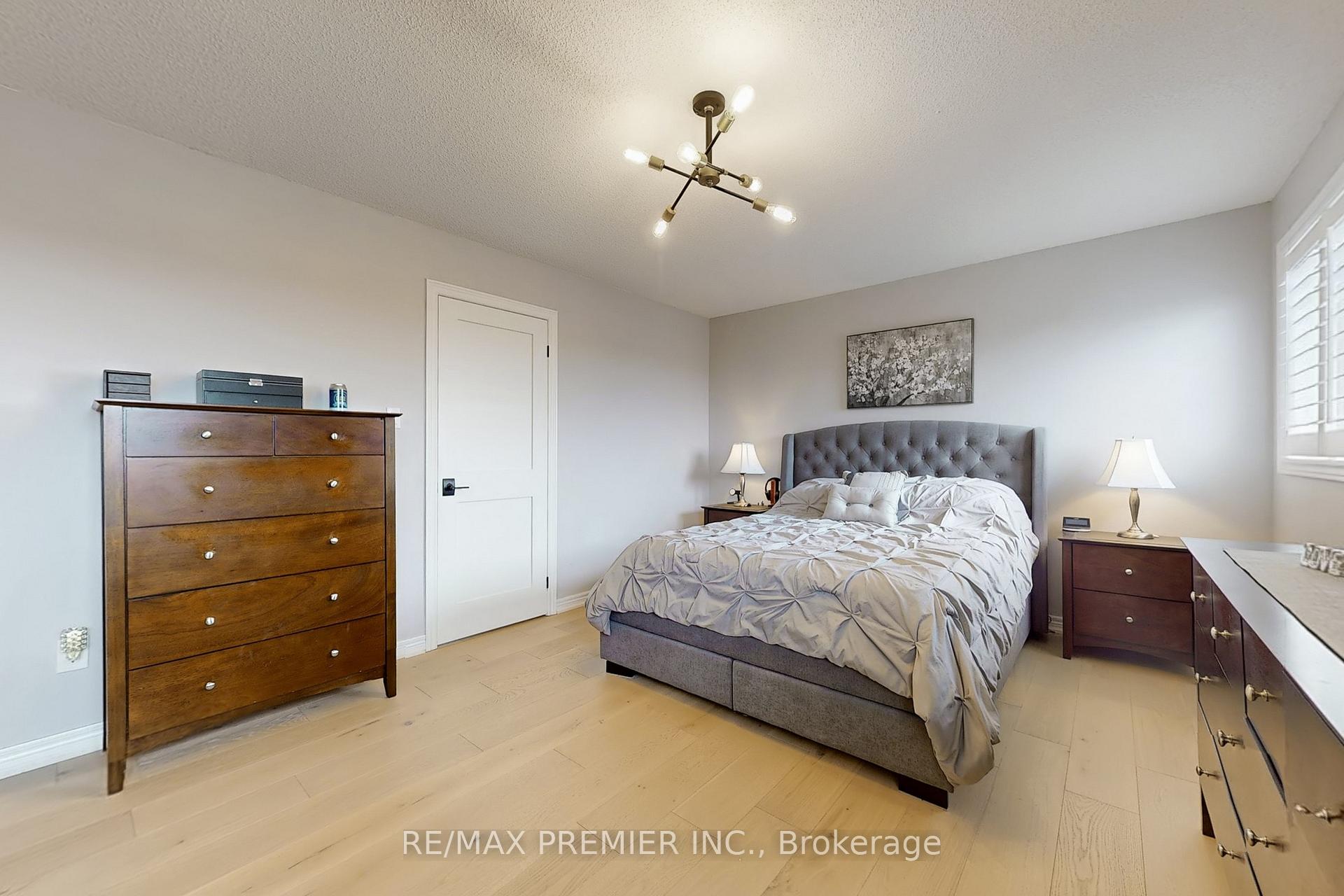 Photo 41 of 15 Gray Park Drive, Caledon, Bolton West — HOMEH