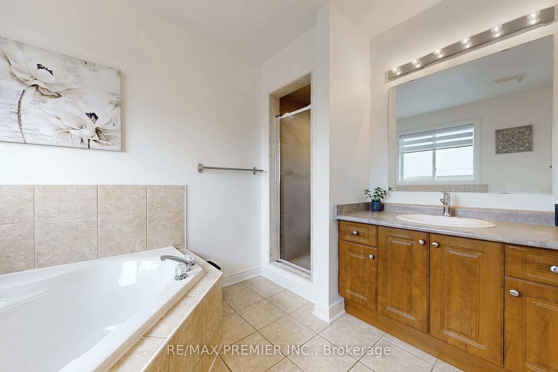 Photo 22 of 15 Gray Park Drive, Caledon, Bolton West — HOMEH