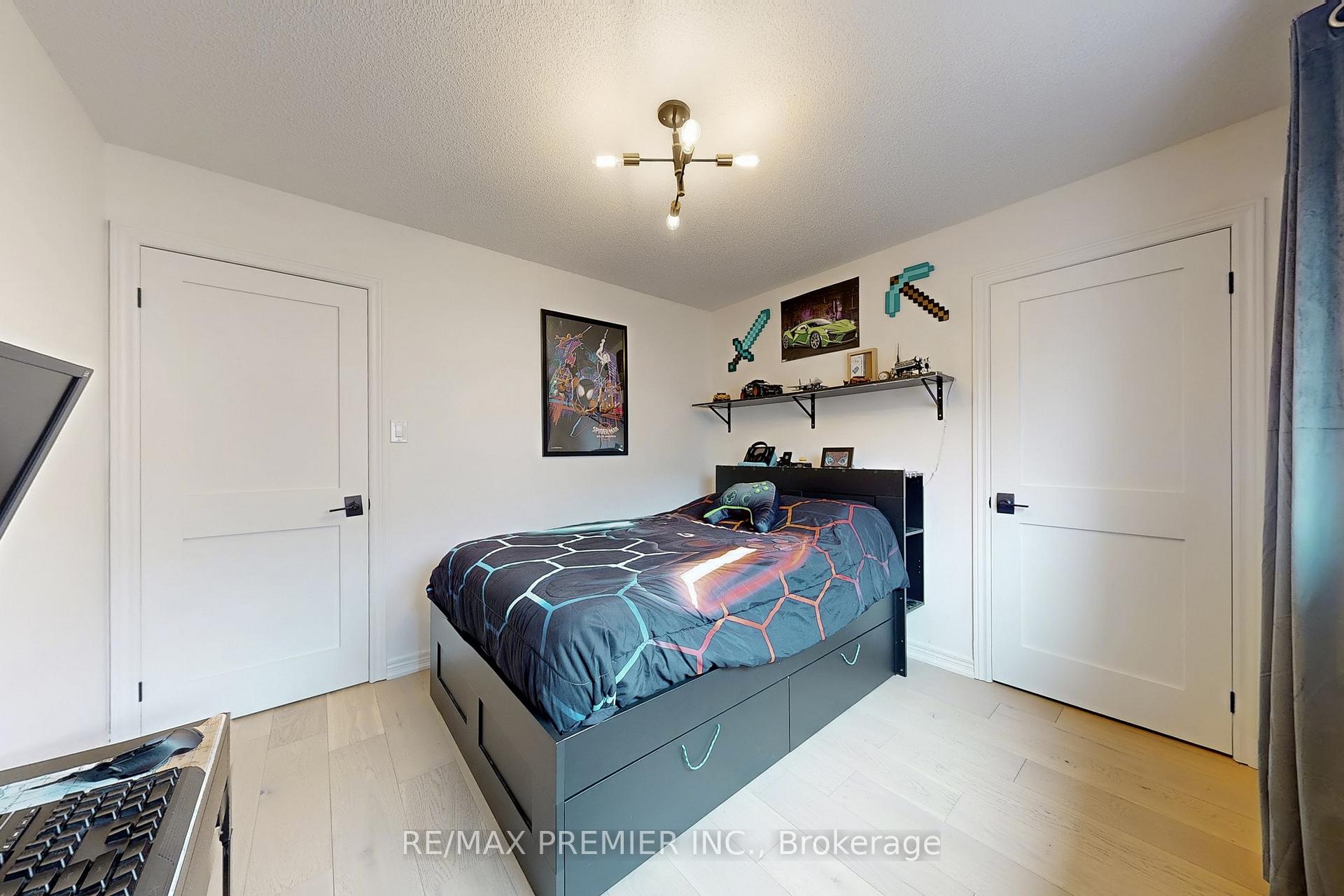 Photo 18 of 15 Gray Park Drive, Caledon, Bolton West — HOMEH
